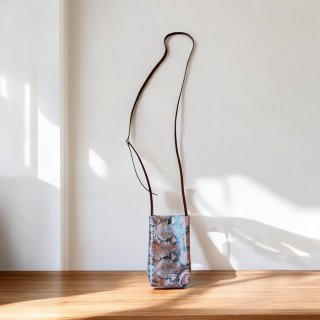 Motif serpent brillant 